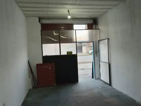 AV JUAN DOMINGO PERON 3600