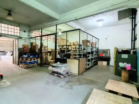 Galpon en Venta en Crucesita, USD 590.000