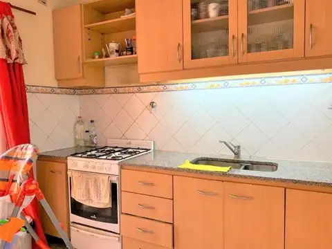 Depto Tipo Casa en Venta en Villa Sarmiento, USD 145.000
