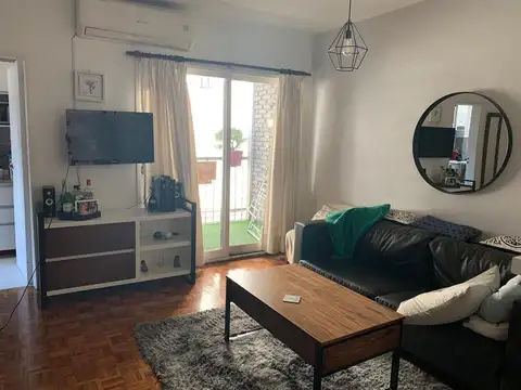 DEPTO 2 AMB BALCON RECICLADO 50 MTS AV. LIBERTADOR
