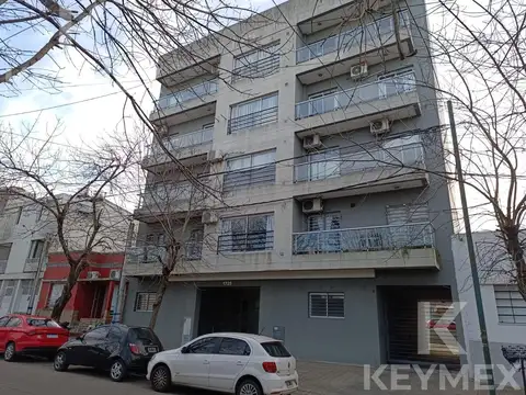 Departamento al frente con Balcón en alquiler, La Plata