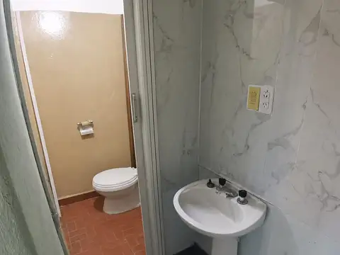 Local en Alquiler en Adrogue, $ 470.000
