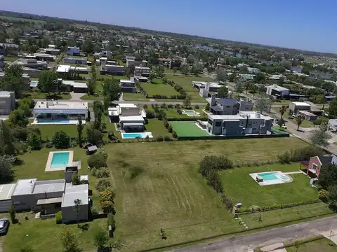 venta o permuta Terreno en Puerto Roldan
