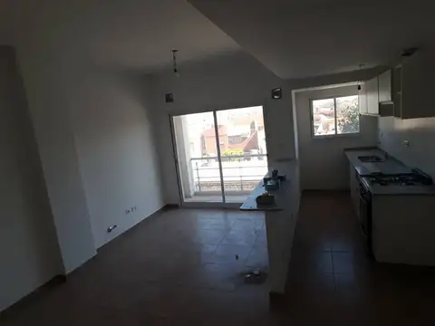 EN VENTA EN EL PALOMAR DEPARTAMENTO DE 2 AMBIENTES COCHERA OPCIONAL - FICHA 9176