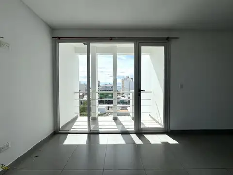 Depto Tipo Casa en Alquiler con 1 cocheras