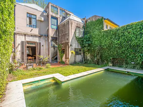 CASA - VENTA - 4 AMBIENTES - SUITE - JARDÍN - COCHERA - PLAYROOM - VILLA URQUIZA