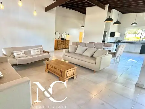Casa en Venta de 4 dormitorios