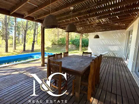 Casa 5 ambientes con 3 baños