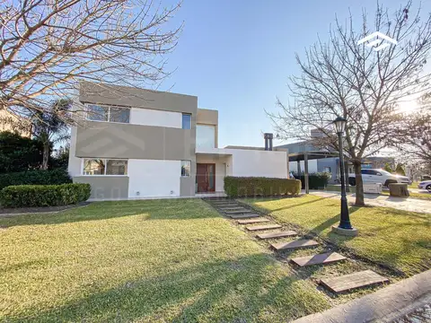 Casa 4 ambientes en venta - La Horqueta de Echeverria