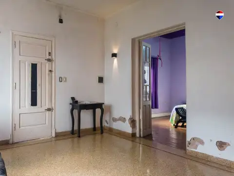 VENTA CASA 3 AMB C/ PILETA, COCHERA EN BERAZATEGUI