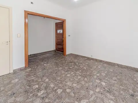 Depto Tipo Casa en Venta en Villa del Parque, USD 179.500