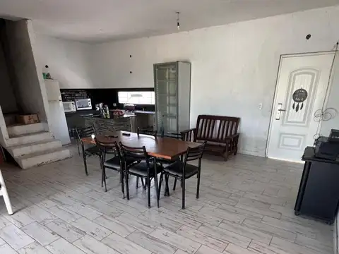 Av. Moreau de Justo al 200