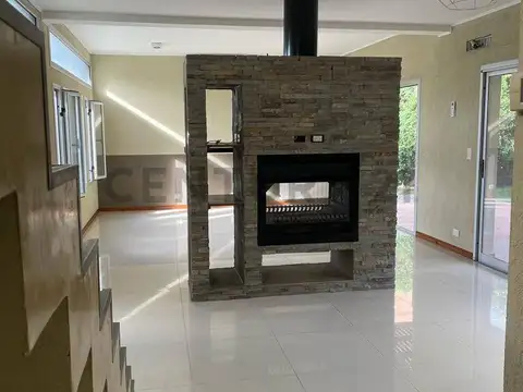 Casa en Alquiler de 3 dormitorios