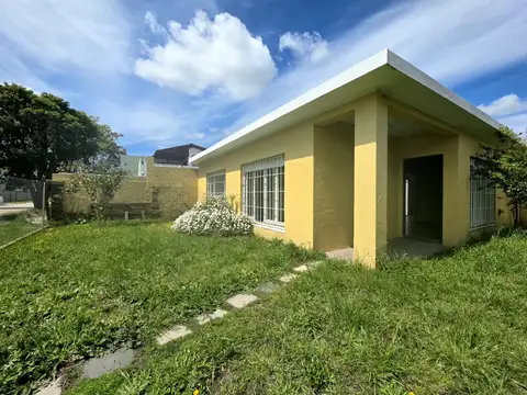 Venta Casa 4 Ambientes con Garaje y Quincho Barrio El Gaucho Mar del Plata