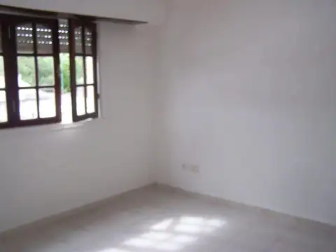 OPORTUNIDAD | PH C/BALCON Y TERRAZA - 1° PISO POR ESCALERA