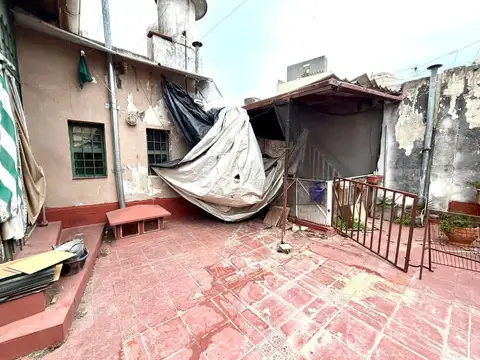 Depto Tipo Casa 5 ambientes con 2 baños