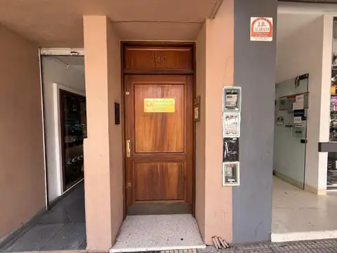 OFICINA, UBICACIÓN ESTRATÉGICA SOBRE AVENIDA PRINCIPAL