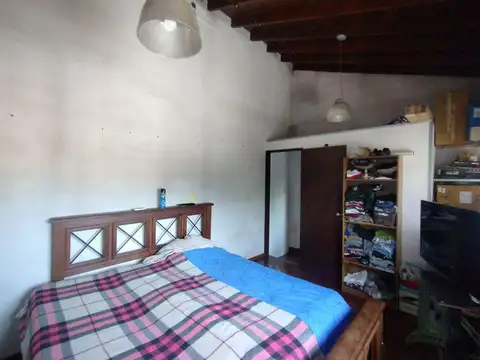 Casa 5 ambientes con 1 baño