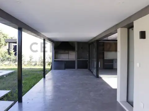 467 y 138 , Piso 0