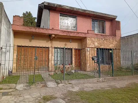 Casa en Venta en El Palomar, USD 95.000