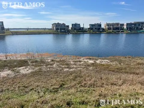 Terreno al lago en venta en el Barrio Costas, Puertos / Escobar