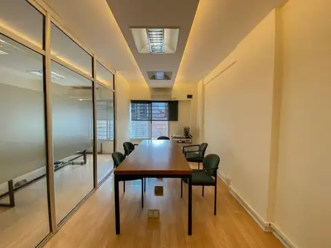 Oficina en Venta con 1 cochera