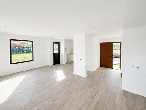 Casa 5 ambientes con 2 baños