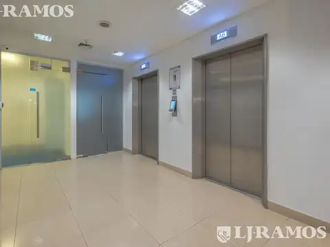 Oficina en Alquiler al Norte