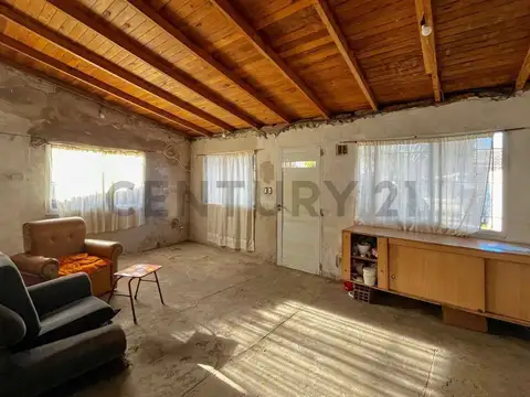 Venta Casa 4 ambientes en Construcción