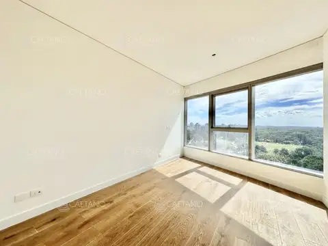 Apartamento de dos dormitorios en venta, Trump, Punta del Este.