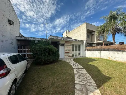 En Venta Casa a Refaccionar Apto Credito