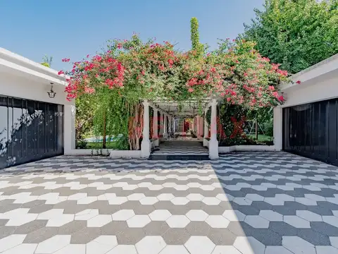 Terreno Casa 4 Lotes Quincho Pileta Galeri Cochera