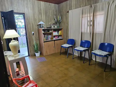 Casa 6 ambientes con 1 baño