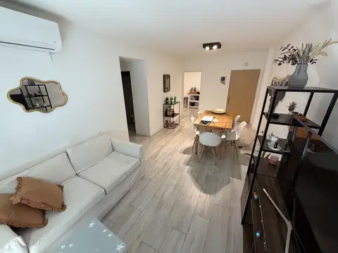SEMIPISO 4 AMBIENTES AL FRENTE CON BALCON CORRIDO