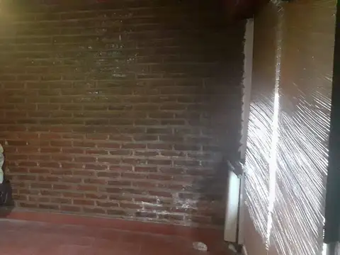 Local en Alquiler en Castelar, $ 200.000