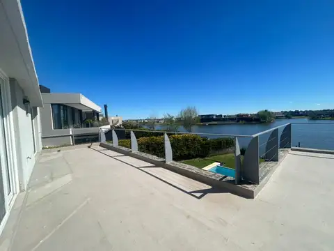 Casa en Alquiler al Noroeste