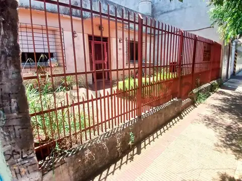 CASA 3 AMBIENTES.OPORTUNIDAD, BALLESTER. NO APTA CREDITO