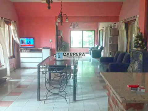 Casa en Venta con 4 cocheras