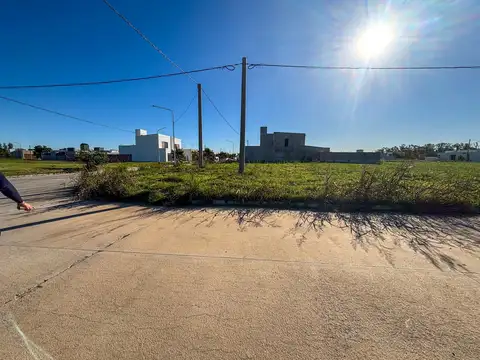 Terreno en Venta 15  mts Fondo
