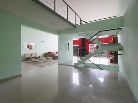 EXCLUSIVO LOFT CON LOCAL EN PLANTA BAJA EN EL DISTRITO AUDIO VISUAL EN PATERNAL
