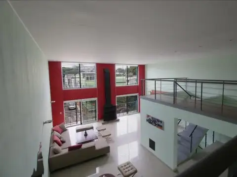 Casa en Venta con 1 cochera