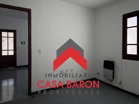 Casa 5 ambientes con 2 baños
