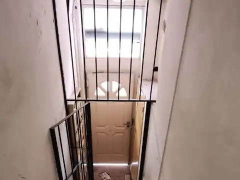 Arias 2542 , Piso 1