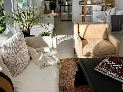 Casa en Alquiler al Sureste