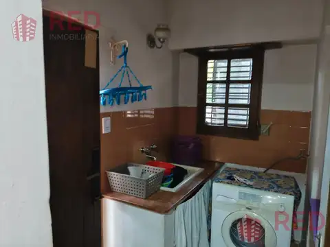 Casa 6 ambientes con 1 baño