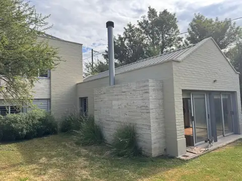 Casa en Alquiler en Arguello, $ 2.200.000