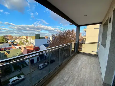DEPARTAMENTO 3 AMBIENTES - BANFIELD - ESTE, GRAN BS. AS. SUR