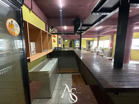 Local - Jose Clemente Paz