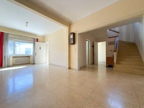 VENTA CASA 4 DORMITORIOS - CENTRO TANDIL