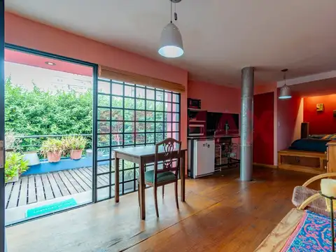 VENTA CASA 7 AMB. EN CABALLITO CON PATIO Y TERRAZA